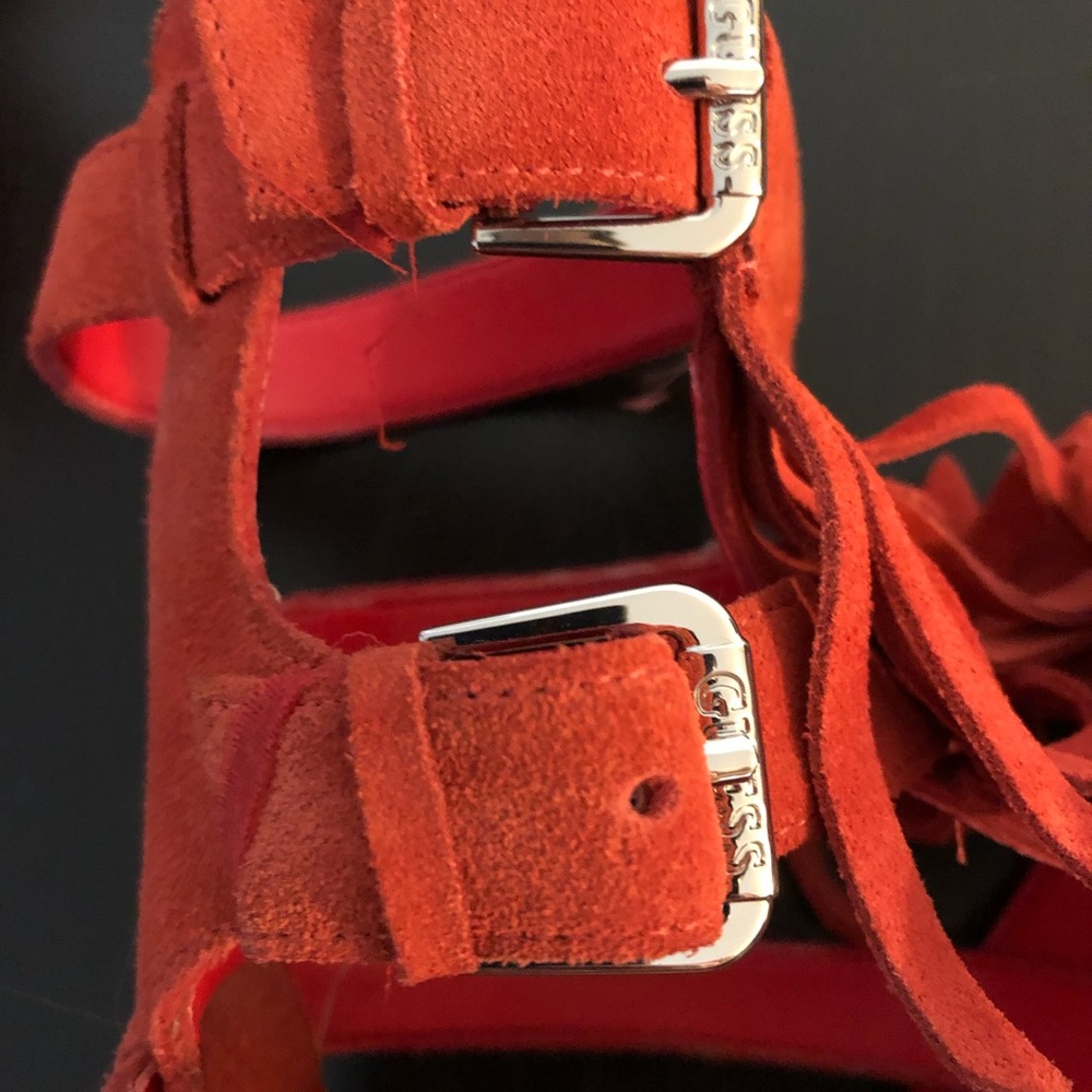 GUESS - Red Suede Fringe Sandals. Size 6. - Picture 4 of 8